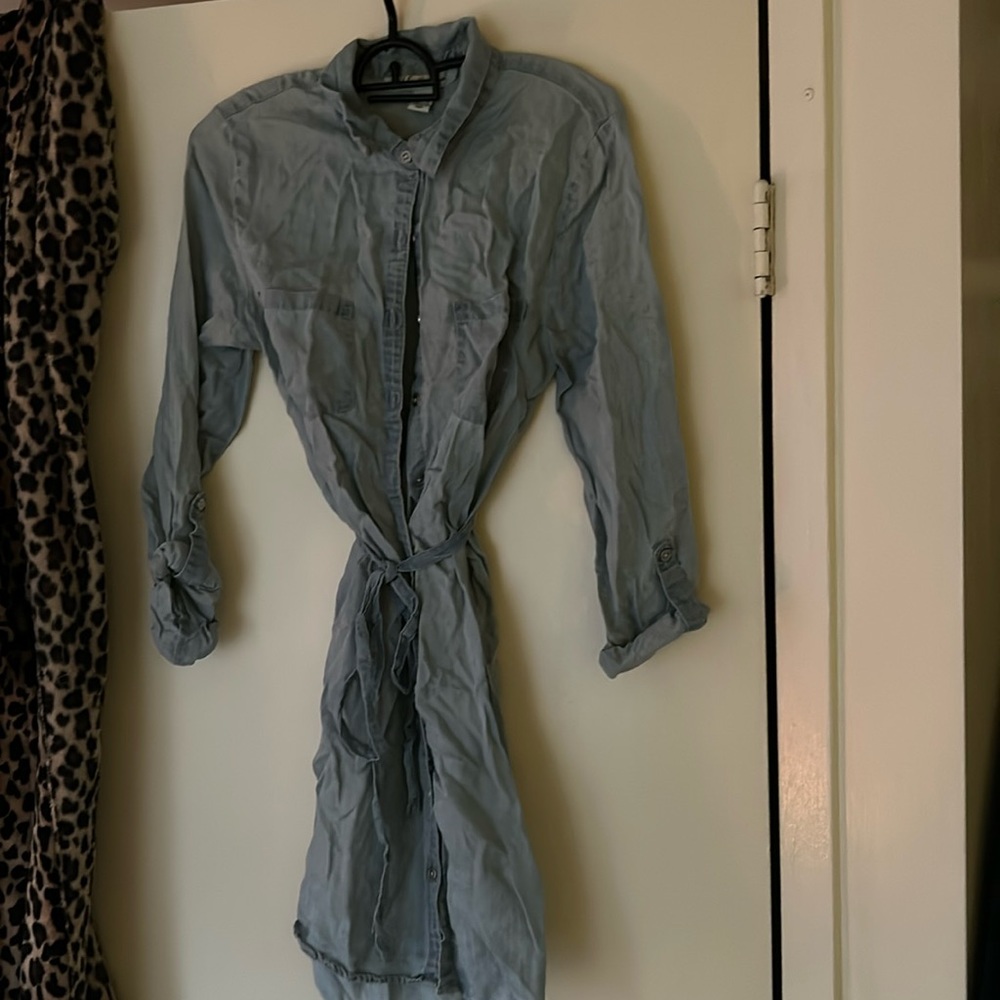 Denim dress, waist tie, collar, button up, 3/4 length sleeves